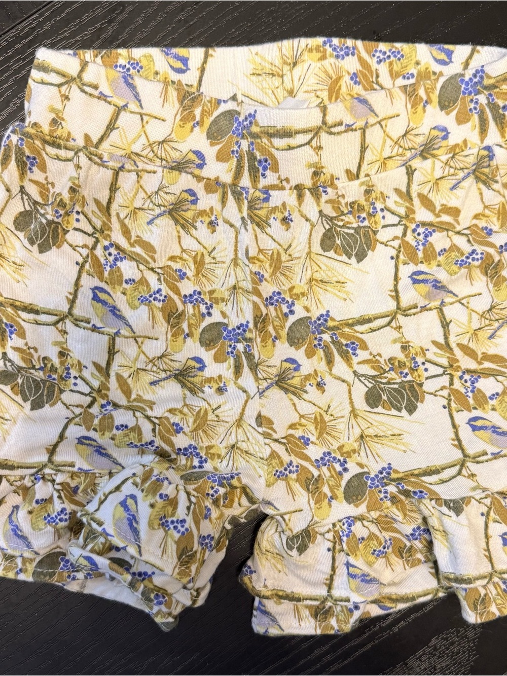 Kate Quinn Floral Bird Print Women's Ruffle Shorts - White/Blue/Gold